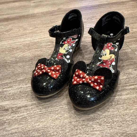 Minnie Mouse Black Glitter dress shoes with Red Polka Dot Bow/girls size 13 - Picture 6 of 12